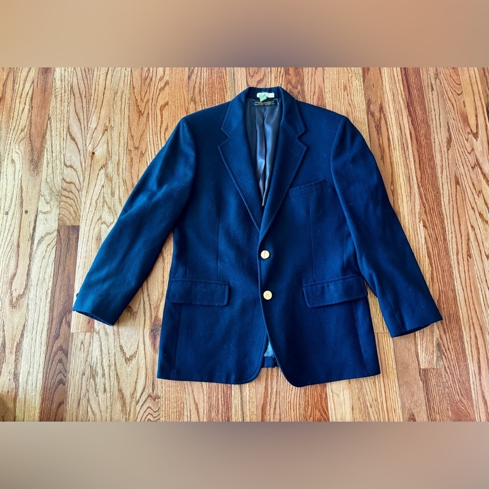 Brooks Brothers Classic Blazer Men’s Navy all Wool Gold Buttons
